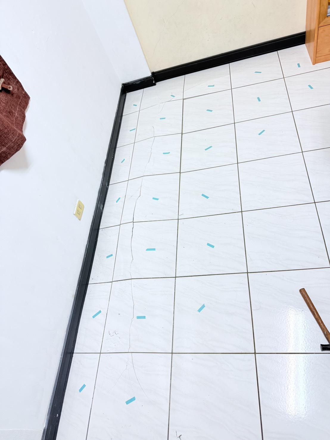 桃園蘆竹地磚爆裂(40*40CM)